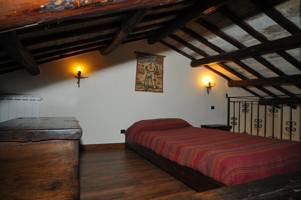 La Dimora Del Ghibellino Villa Tivoli Rum bild