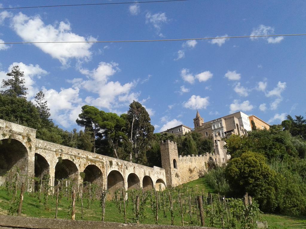 La Dimora Del Ghibellino Villa Tivoli Exteriör bild